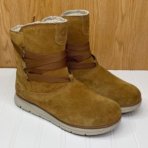 Timberland Women’s Leighland Pull On Boots Fur Insulated Winter Boots Size 7.5